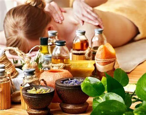 Aromatherapie Massage mit biologischen Ölen